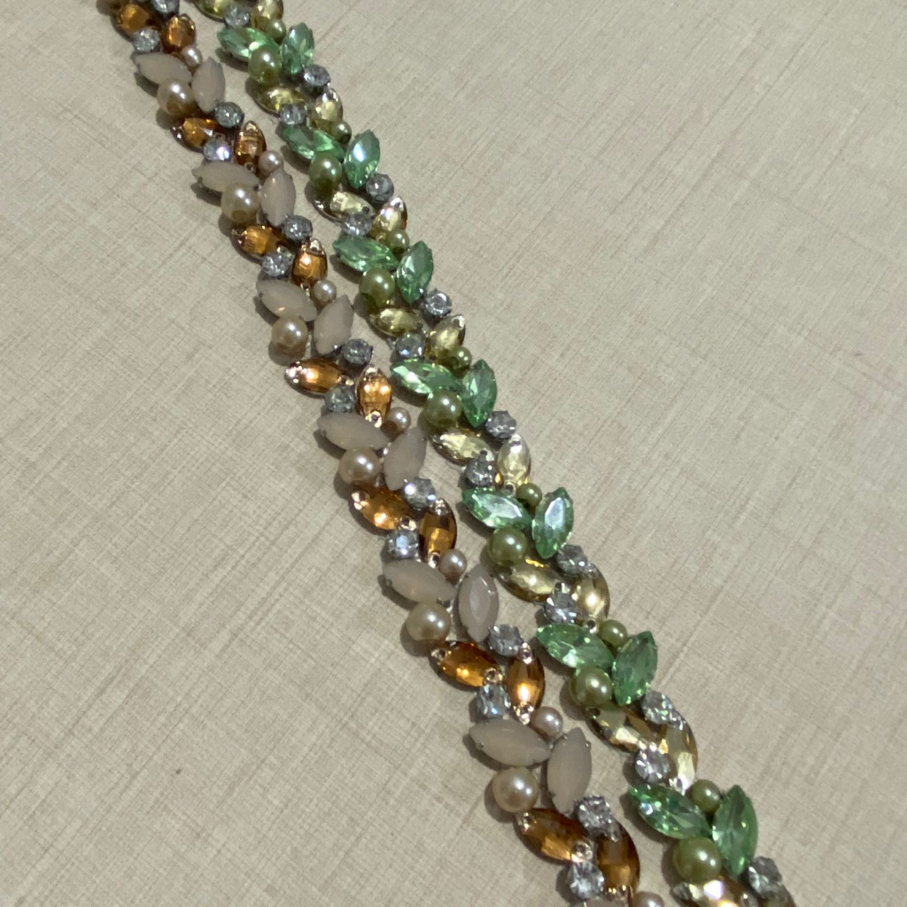 Mira Multiways Crystal Stripe Belt Payet Rangkai Kristal Mutiara Kerah Lengan Leher