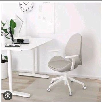 Kursi kantor dengan sandaran tangan Ikea HATTEFJALL, krem/putih