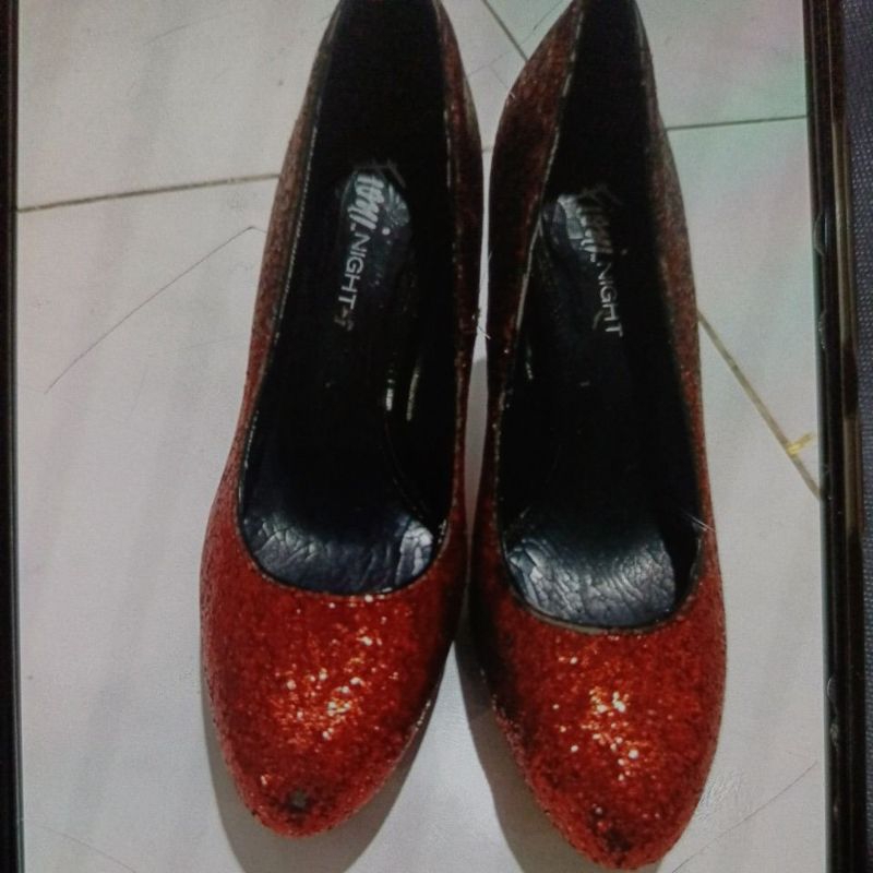 sepatu high heel merah glitter uk 8 fioni