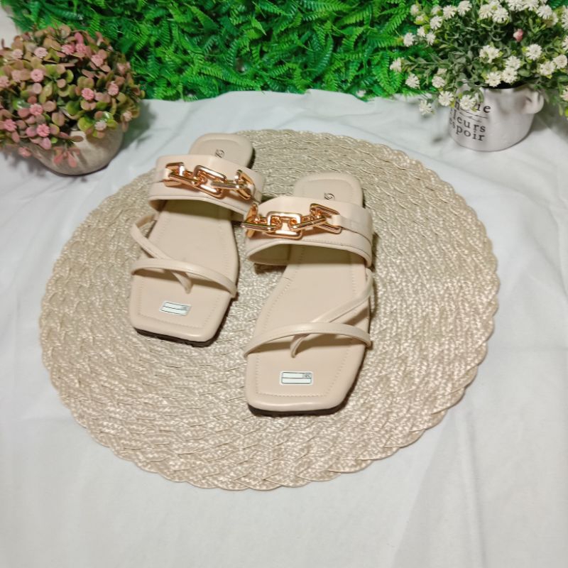 Sendal dyah shoes kode F7