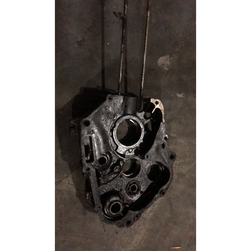 krengkes supra xx crankcase supra v cover mesin kanan supra v