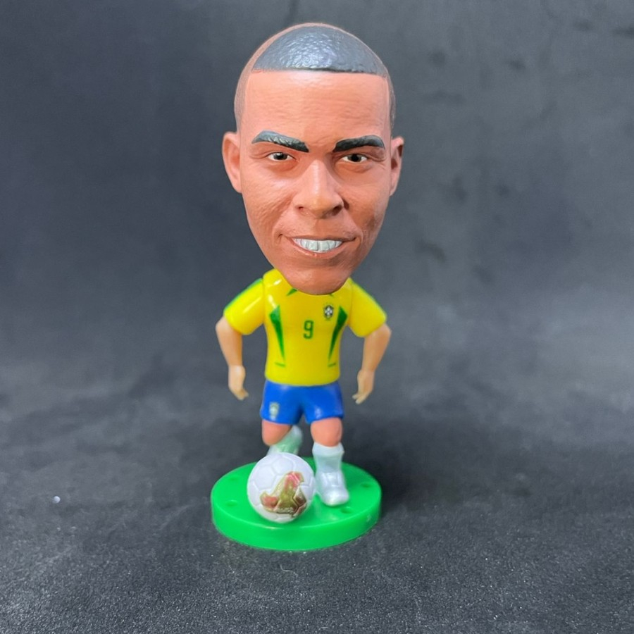 Action figure Ronaldo Nazario Brazil 2002 soccerwe