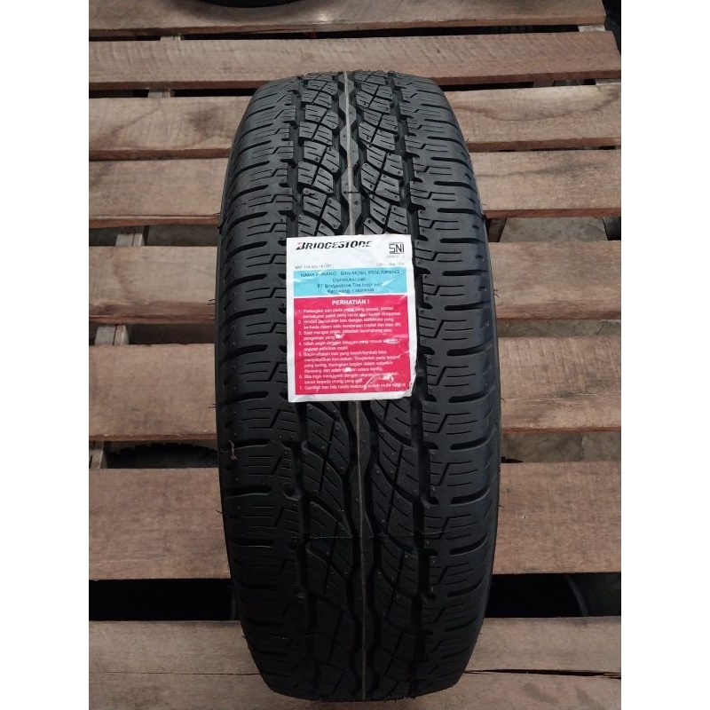 Ban Luar Bridgestone 225/65 R17 D687