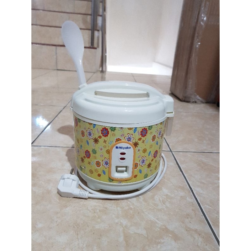 Magic com Miyako 0,6 Liter/Magic com Mini 609 miyako