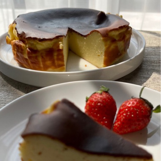 

BURNT CHEESE CAKE