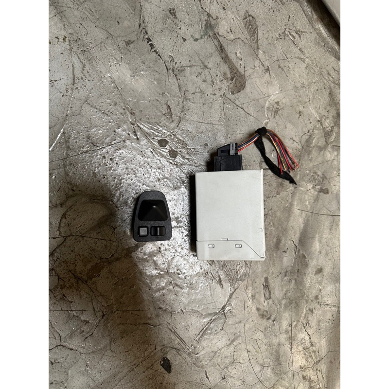 Switch dan Modul Spion Retract Original BMW ( tidak termasuk spion )