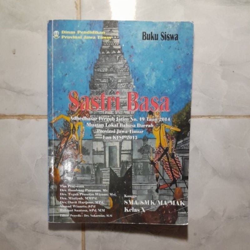 Buku media penilaian autentik kelas 10, buku sastri basa kelas 10, buku suluh basa jawa kelas 11