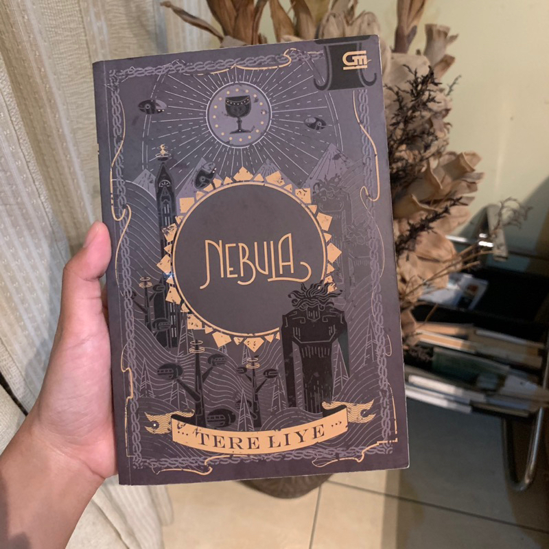 [PRELOVED] Nebula - Tere Liye