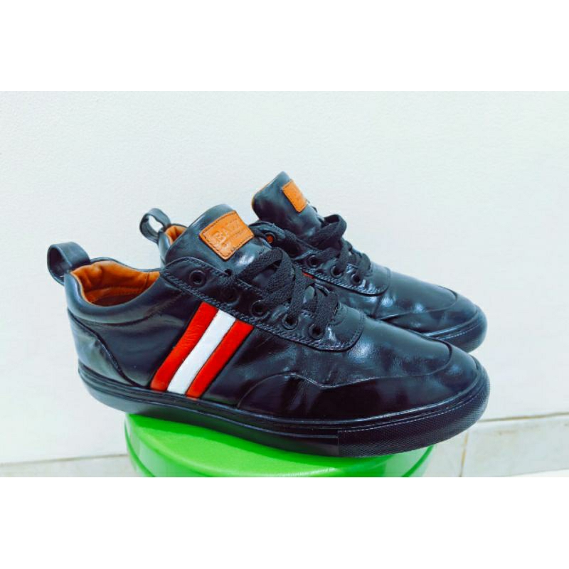 Sepatu Bally Hendris Kulit Hitam Second Ori