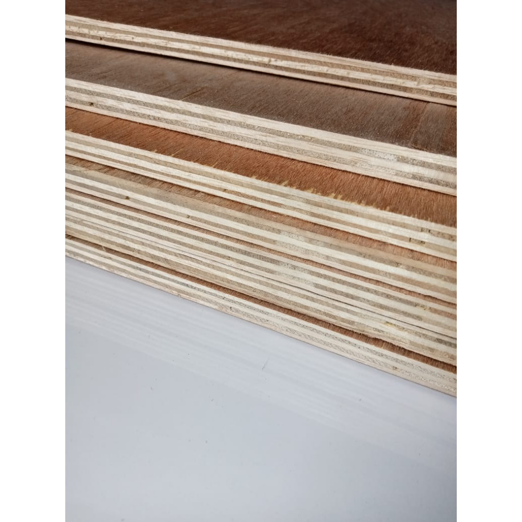 Hambalan Papan Alas Triplek 18 mm 122 X 244