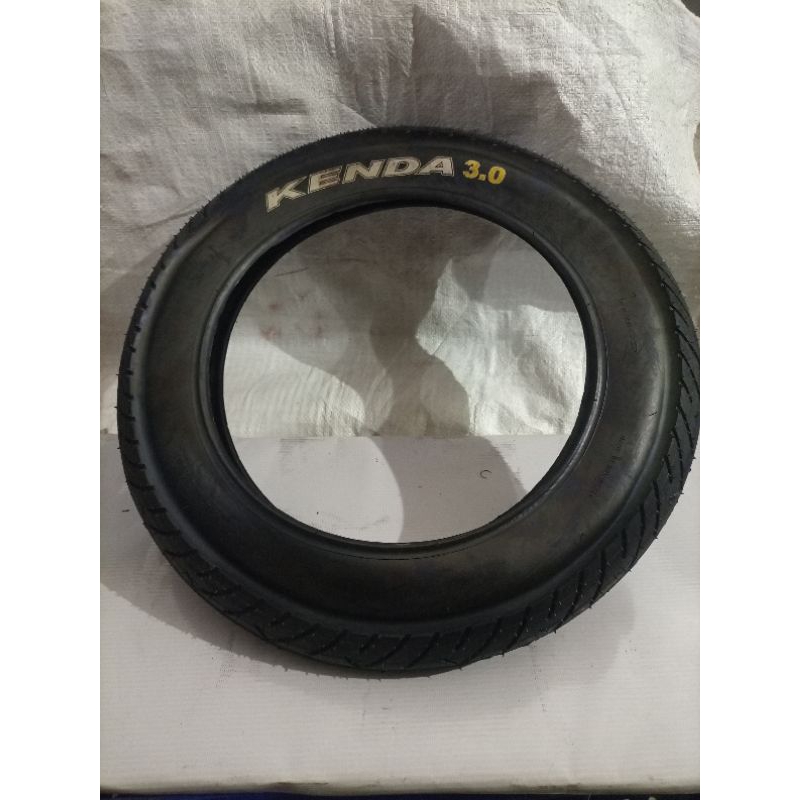 BAN LUAR KENDA 16X3.0 / BAN LUAR KENDA 16X300