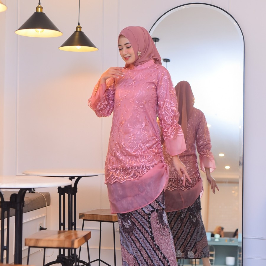 Stelan kebaya tunik modern wisuda tile mutiara