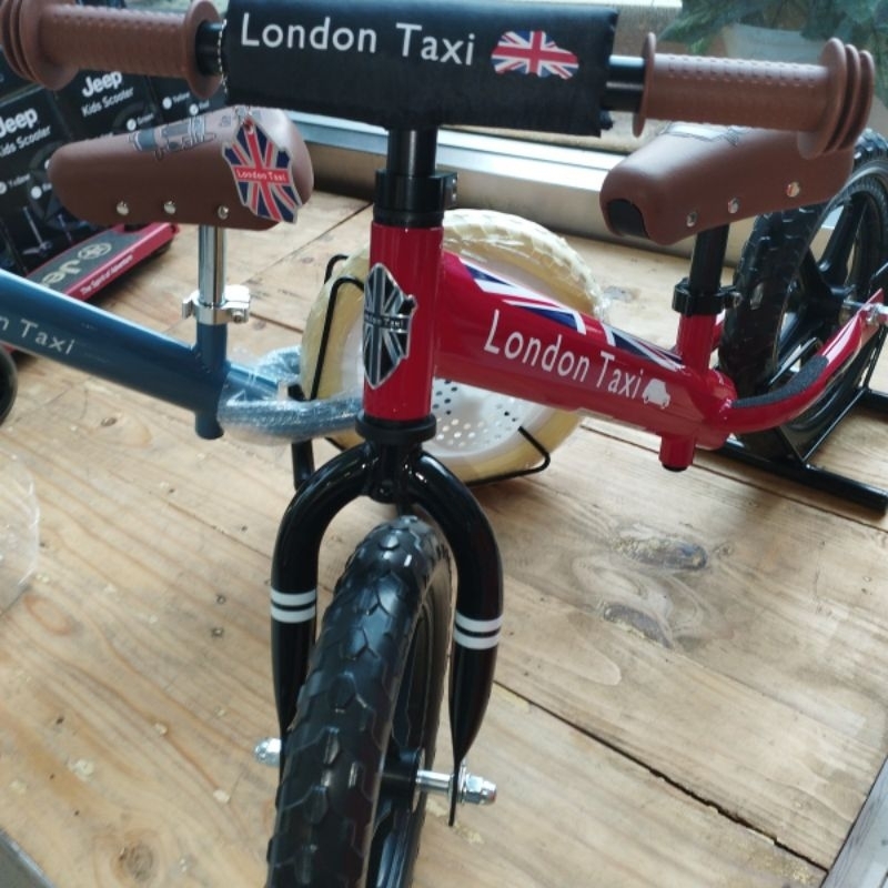 London taxi kick bike