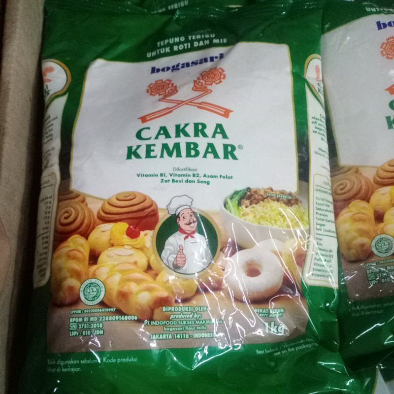 

Tepung terigu cakra kembar/cakra kembar