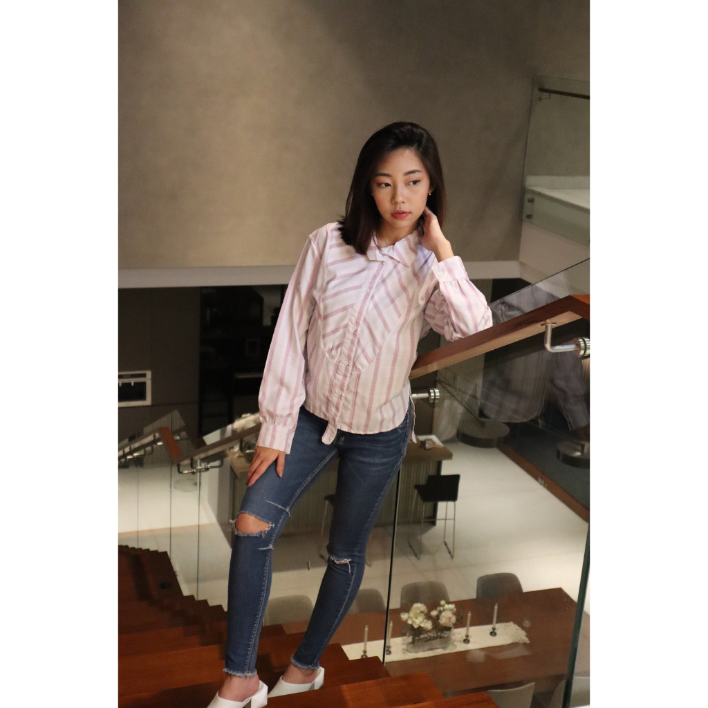 Kemeja Missty Wanita Atasan Blouse Kerah Kerja Motif Salur Ungu Putih Missty Freeteen (36599)