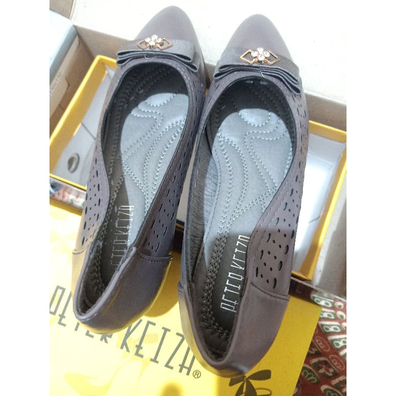 SALE SEPATU KERJA PETER KEZIA