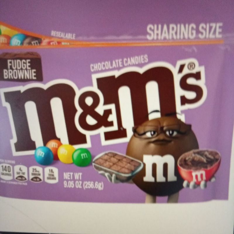 

M&M's Sharing size net Fudge Brownie