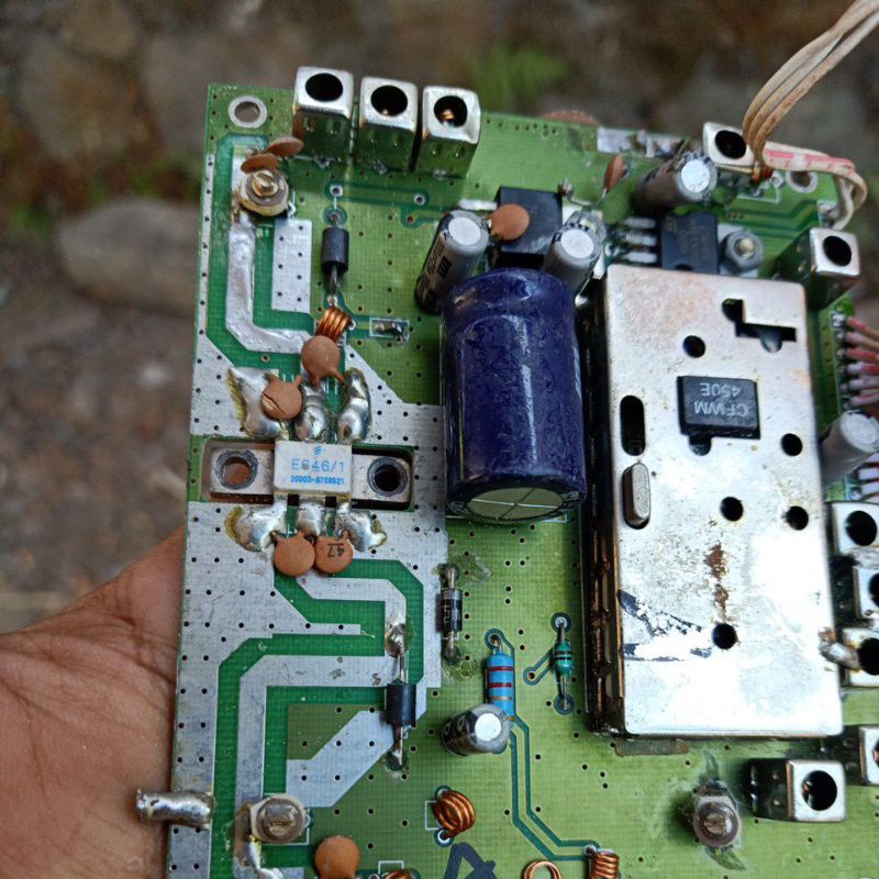 TRANSISTOR FINAL PEMANCAR E646 BUKAN C1946