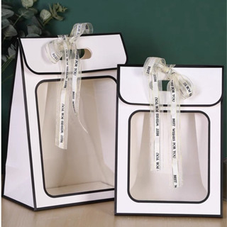 

Box Gable Jendela Mika / Kemasan Kado / Souvenir / Gift Box / Hampers / Totebag Jendela I AA23 - AA24