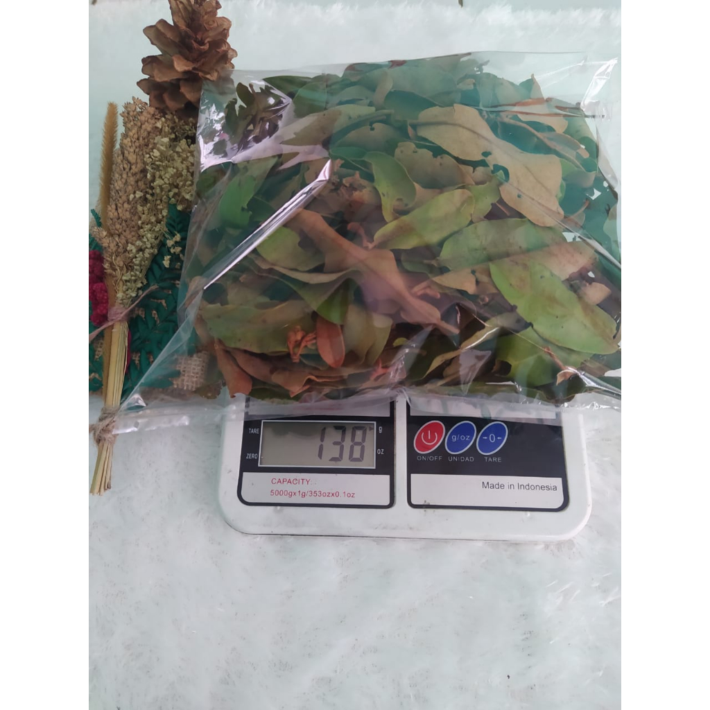 

benalu teh kering asli dari pohon teh daun tanpa batang husus daunnya saja berat per 100 gram