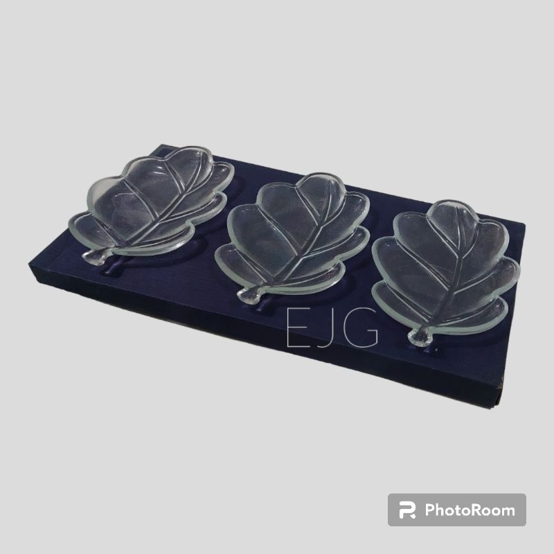 Piring Kue/Pisin Kue/Tatakan Kue Bolu Motif Daun