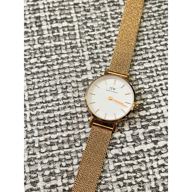 Preloved Jam Daniel Wellington / DW Petite Mellrose 24