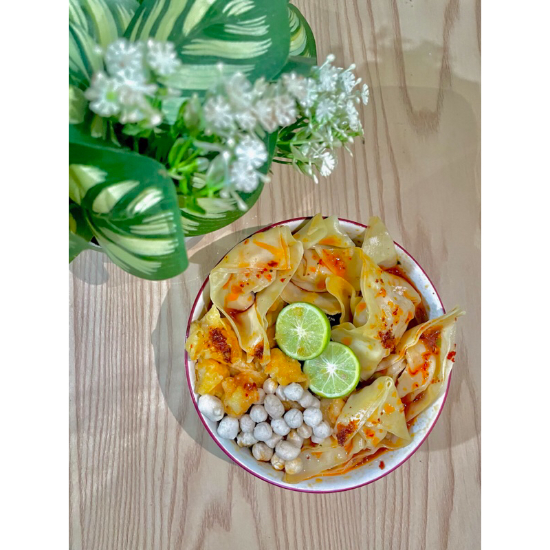 

Pangsit Kuah Chili Oil Sluruppp