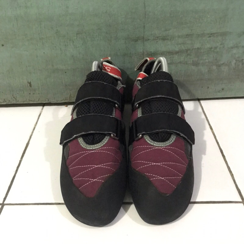 Sepatu Panjat Fiveten Stone master