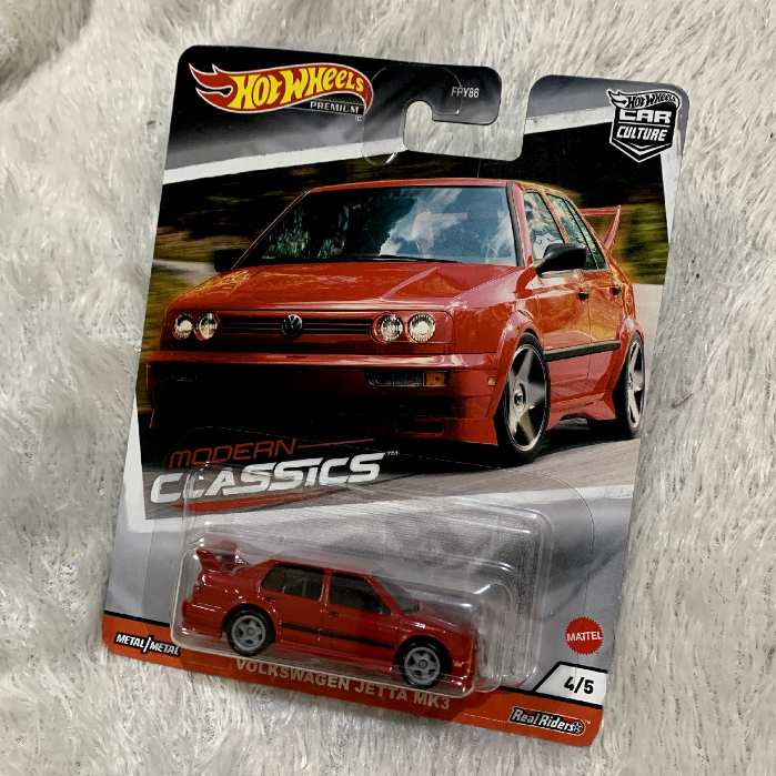 HOT WHEELS PREMIUM VOLKSWAGEN JETTA MK3