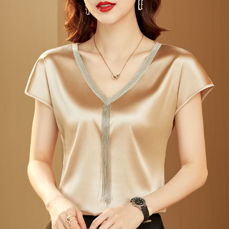 Satin T-shirt dengan lengan pendek di atas Camisole Women's high-end