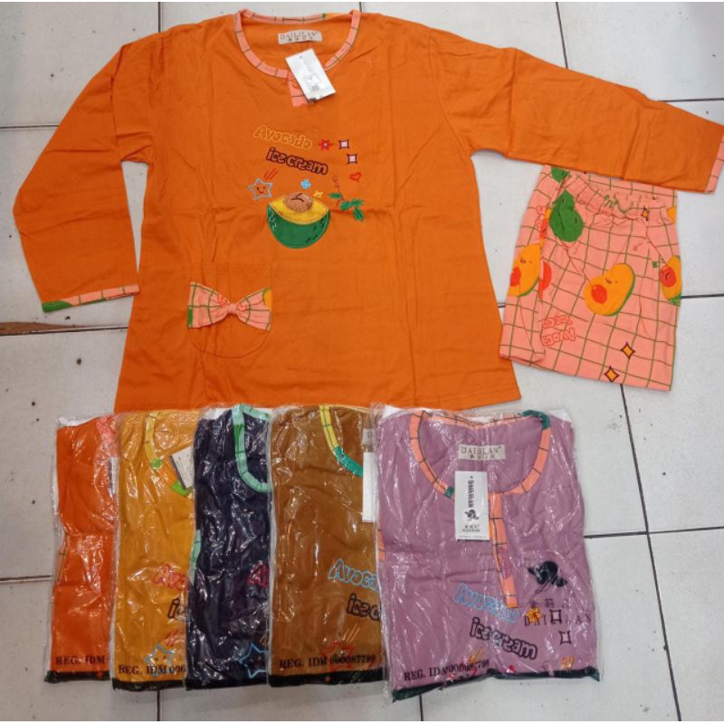 STELAN BAJU TIDUR DAILILAN STANDAR
