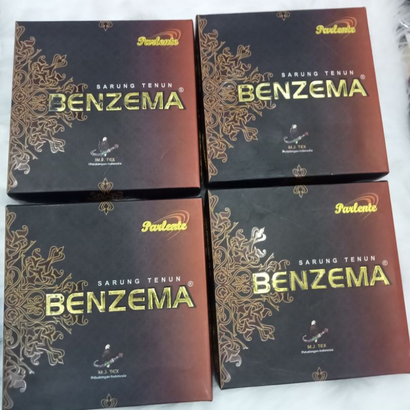 sarung Benzema benang