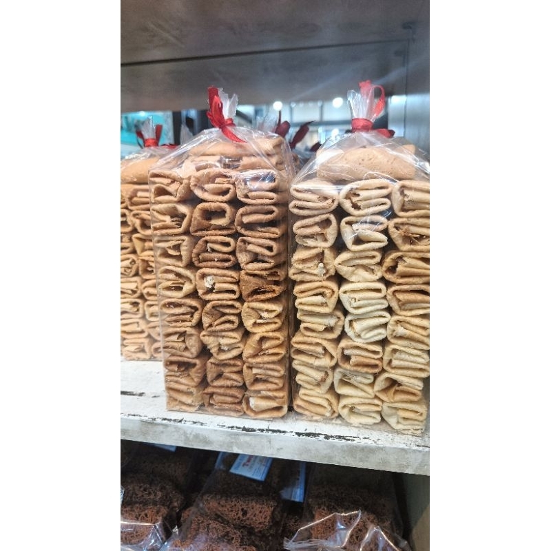 

Kue Sapik Khas Minang