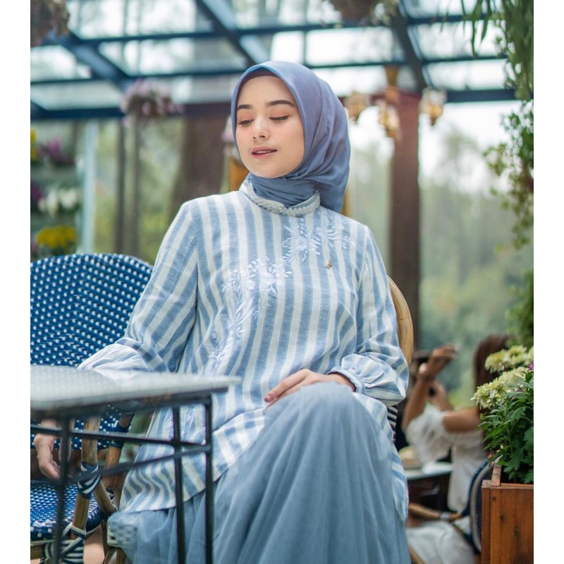 Anyelir Shirt by Jamila Humaila