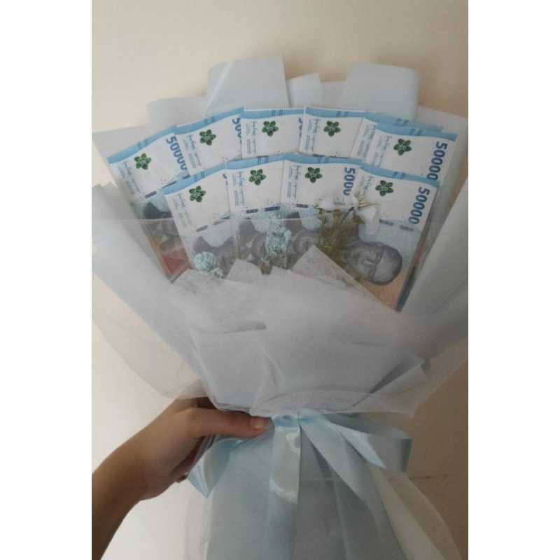 

Buket Bunga Uang + Coklat Valentine/Birthday/gift/hampers/Christmas/Sincia