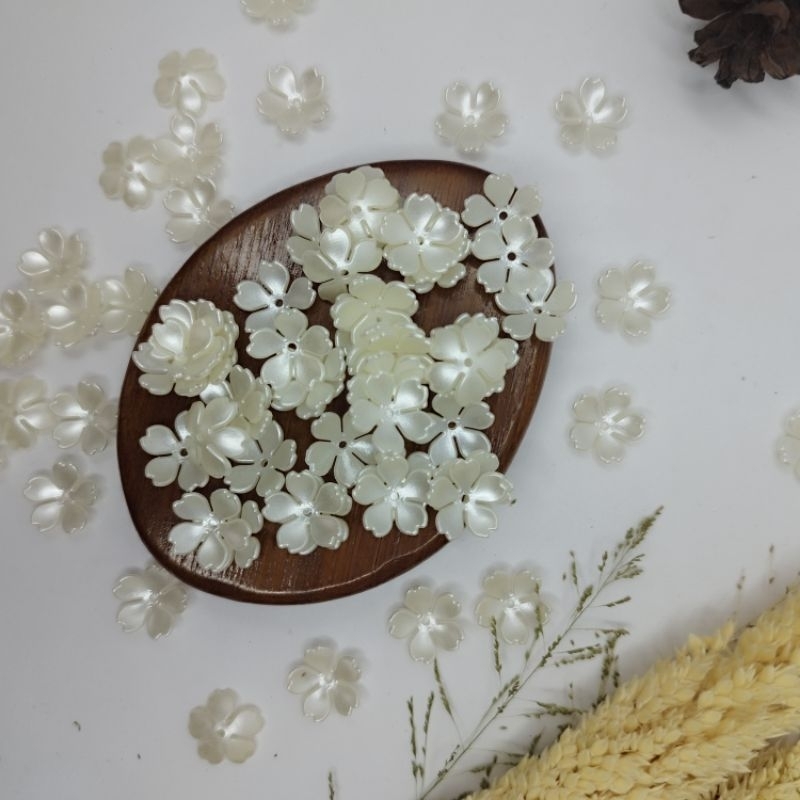 Mote Manik Pearl Sakura