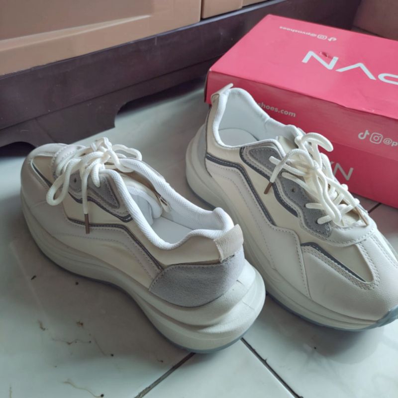 NEW PVN SHOES Joonie Cream 41 - Sepatu Sneakers Putih Pavilion