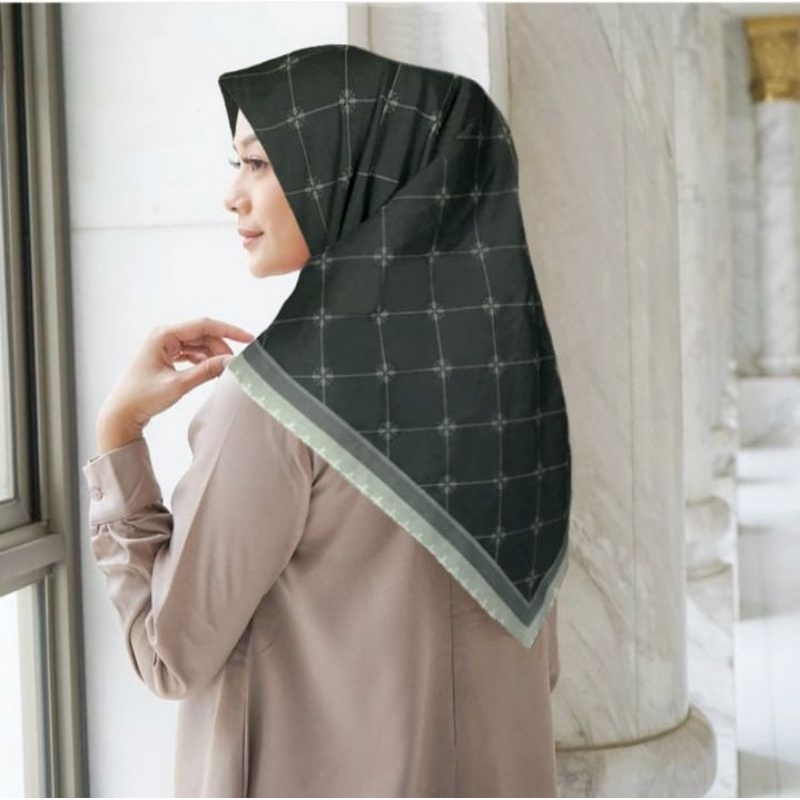 SALE HIJAB / NONOLII HITAM / COD / KERUDUNG VOAL MOTIF / SEGI EMPAT VOAL / JILBAB TERBARU / LASER CU