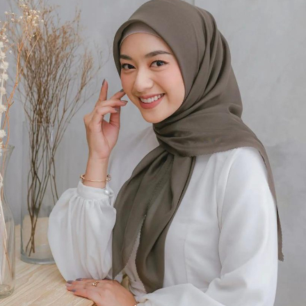 Voal Miracle Plain Syar'i By Umama