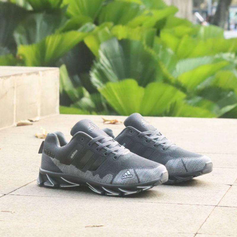 SEPATU PRIA / SEPATU ADIDAS PRIA / SEPATU ADIDAS RANING / SEPATU OLAHRAGA MAN