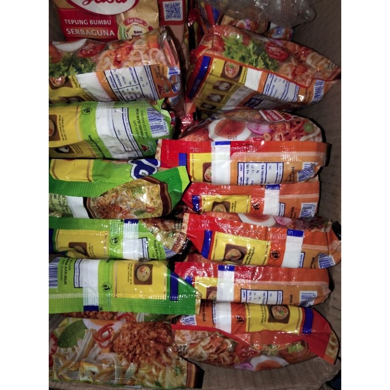 

MIE SEDAAP KUAH SOTO DAN AYAM BAWANG