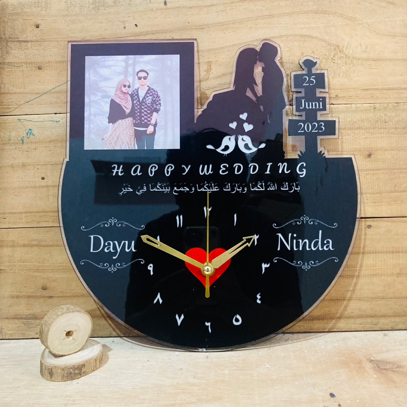 

Kado Pernikahan Untuk Sahabat Plek Unik Bonus Box Kado dan Pita