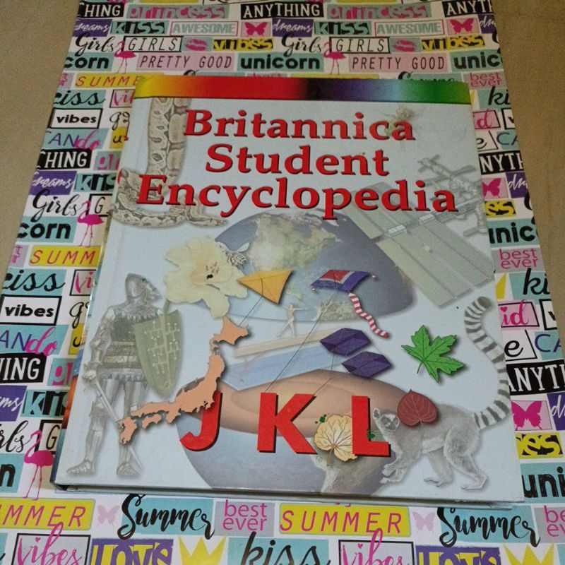 Buku import - Britannica Student Encyclopedia 7