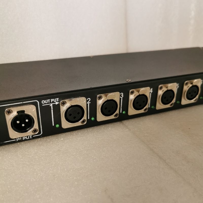 DMX Distributor penguat sinyal 8ch