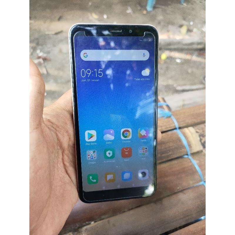 Redmi 5 plus,,,ram 4/64,, seken normal siap,,,pakai,,,