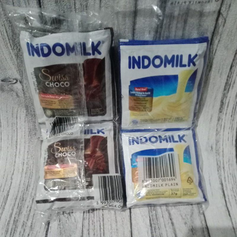 

Susu kental manis indomilk putih / coklat sachet per renteng