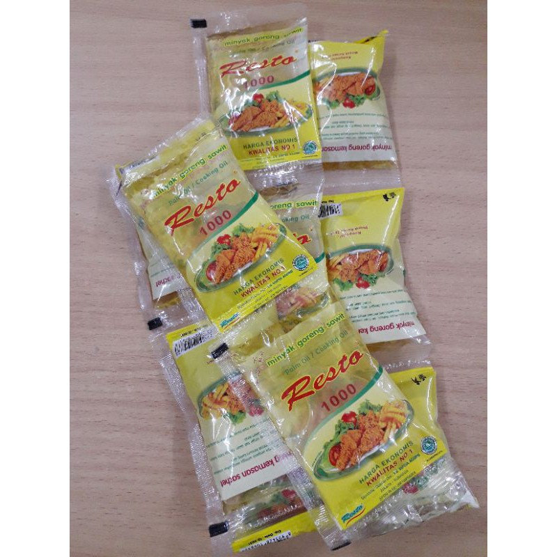 

Minyak Goreng Resto Renceng Ukuran 50ml Harga Per 1 Renceng ISi 10 Pcs