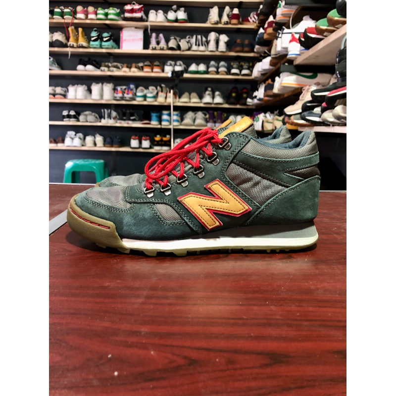 New Balance 710 HIKING