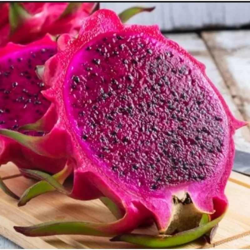 

Buah Naga merah