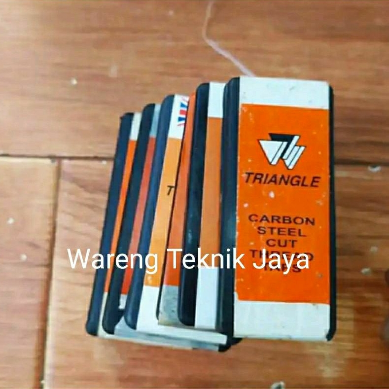 Bor Pembuat Drat Baut TRIANGLE Hand Tap Ukuran M16 × 2.0 mm